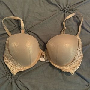 Victoria’s Secret Dream Angels Push Up with Lace Detail